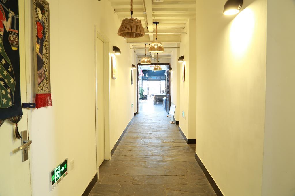 Shanghai Old West Gate Hostel Hostel
